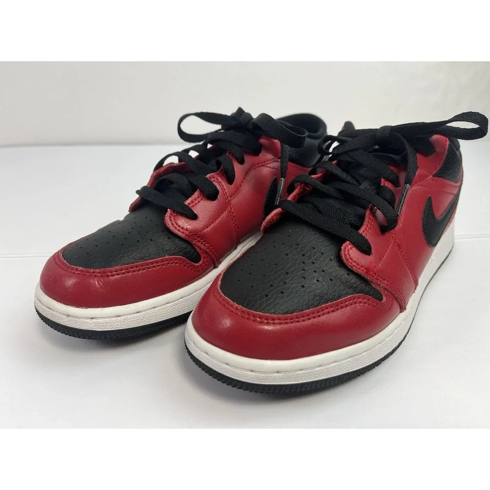 Nike Air Jordan 1 Low Reverse Bred Pebbled Swoosh Size 6.5Y 553560-605